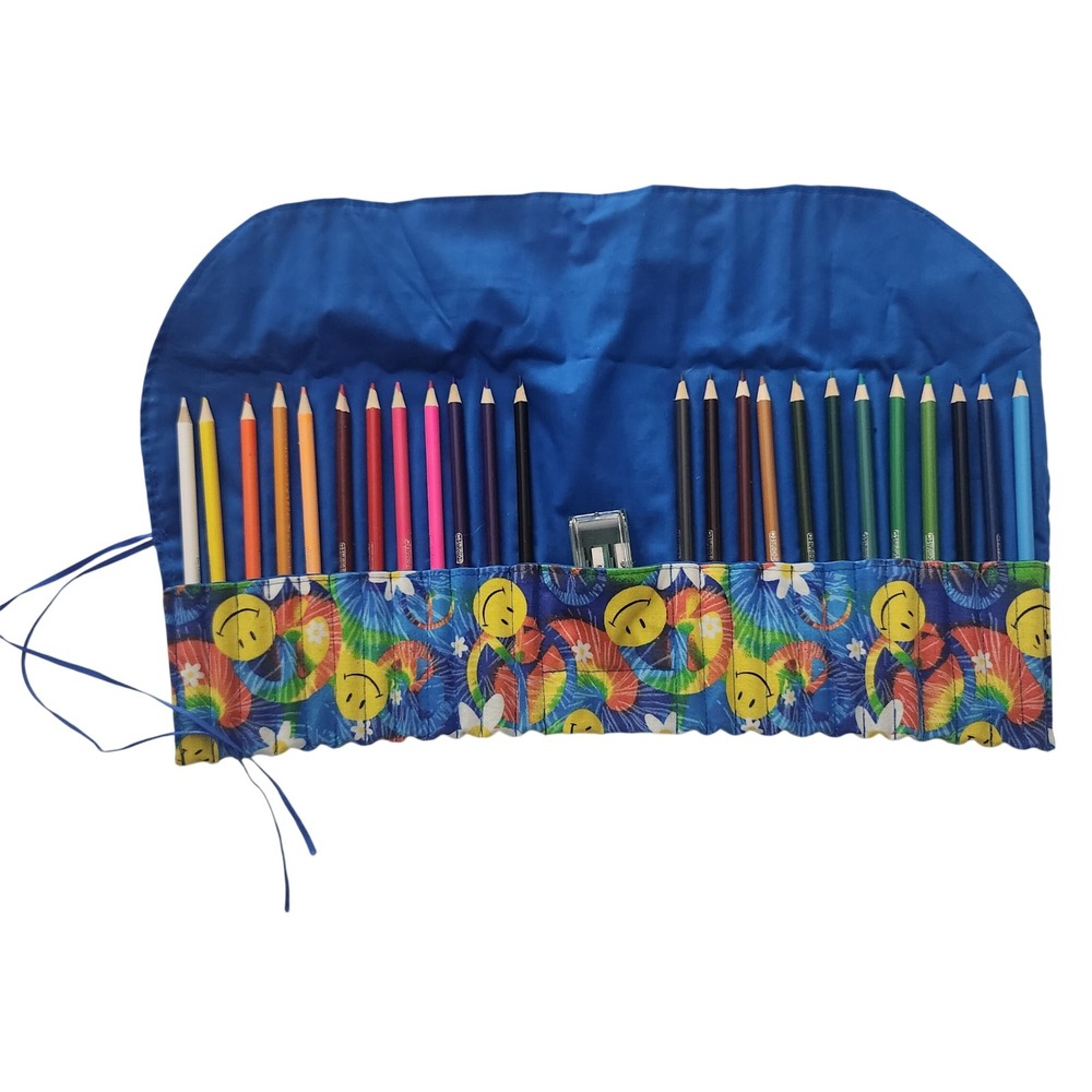 Handmade cotton Fabric Pencil Roll case 3 patterns to‎ choose from.